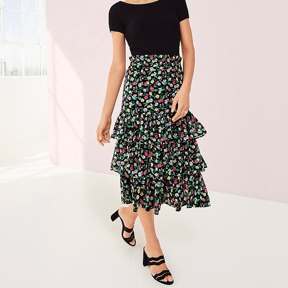 NIB Ann Taylor Tyler Wavy Suede Block Heel Sandals - Picture 3 of 8